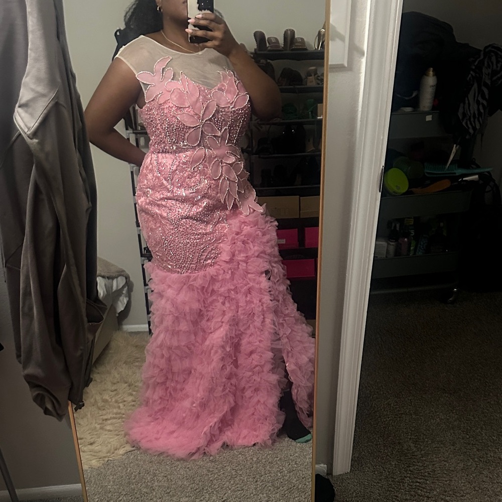 Elegant Pink Floral Evening Gown / prom dress
